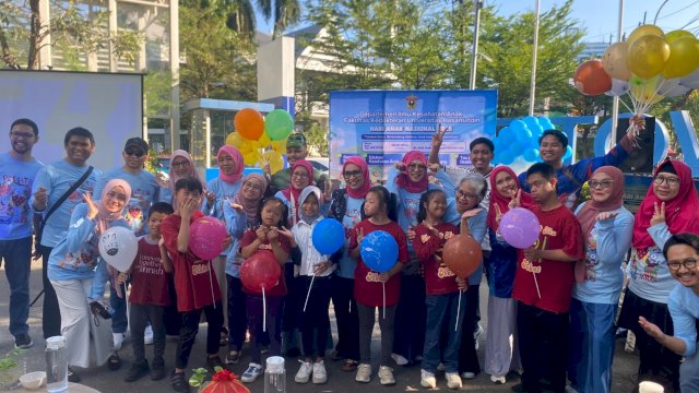 Ratusan Warga Ikuti Edukasi dan Bakti Sosial Hari Anak Nasional FK Unhas di Makassar