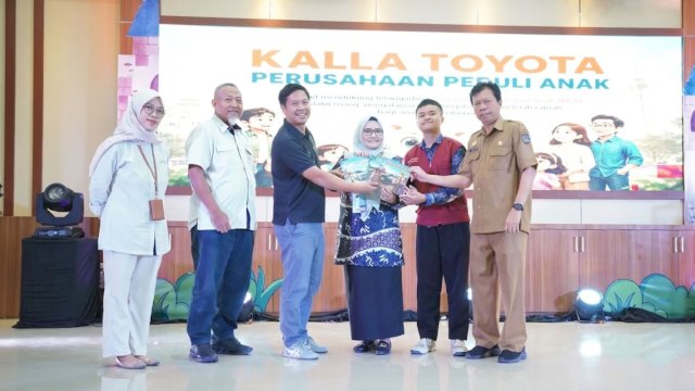 Kalla Toyota Luncurkan Program KIDDO dan Buku Edukasi Anak di Festival Anak Sulsel