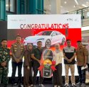 Program Shop & Greet Kalla Property Usai, Achmad Muhammad Bawa Pulang BYD Seal Performance