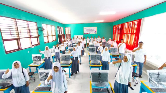 Bantuan Lab TIK PLN Tingkatkan Akses Pendidikan di SMKN 1 Konawe Utara