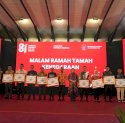 Malam Ramah Tamah HUT ke-81 RI, Gubernur Sulsel Beri Penghargaan untuk PLN UID Sulselrabar