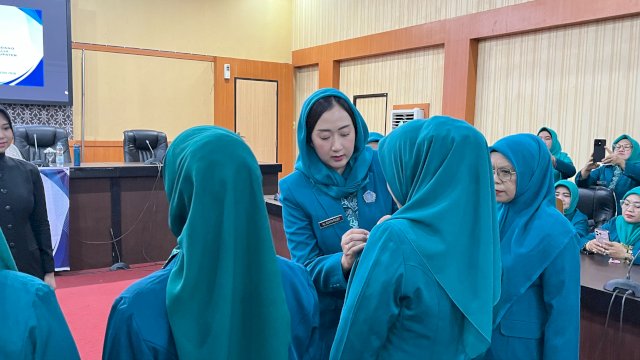 Ketua TP PKK Bantaeng Lantik Enam Ketua TP PKK, Perkuat Sinergi Program Pemberdayaan