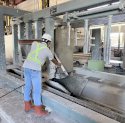 Tekan Penggunaan Pasir 8%, Kalla Beton Implementasikan Inovasi Waste Bata Ringan 