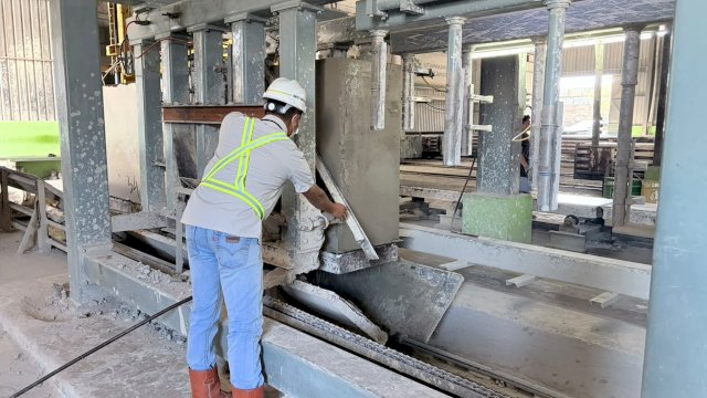 Tekan Penggunaan Pasir 8%, Kalla Beton Implementasikan Inovasi Waste Bata Ringan 