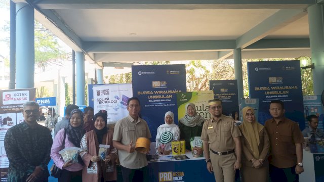 PLUT Sulsel Hadir di Bursa Wirausaha Unhas, Kenalkan Layanan Digital SIPUTRA