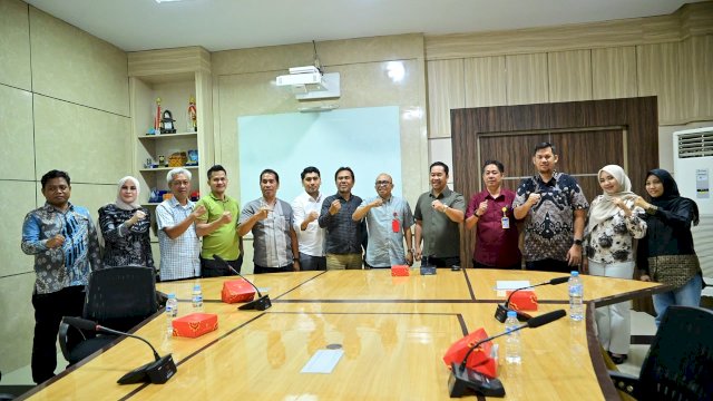 Rombongan DPRD Kota Palopo saat melakukan studi tiru ke Perumda Air Minum Kota Makassar, Selasa (15/9/2026).