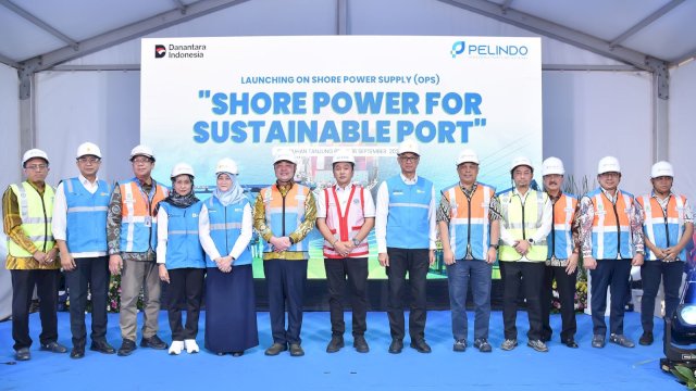 Peluncuran layanan Onshore Power Supply (OPS)&nbsp;berkapasitas 500 kVA&nbsp;di Dermaga Serbaguna Nusantara, Terminal PNP Dermaga 004, Pelabuhan Tanjung Priok, Jakarta, Rabu (16/09).