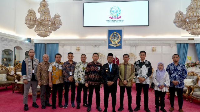 Jajaran PT PLN (Persero) UID Sulselrabar, UIP Sulawesi, UIP3B Sulawesi bersama Pemerintah Provinsi Sulawesi Selatan memperkuat sinergi dalam mendukung percepatan pemulihan dan keandalan sistem kelistrikan Sulbagsel.