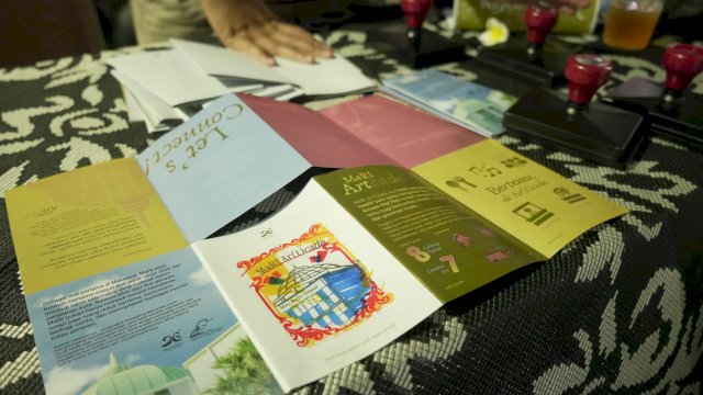 Artcade melibatkan sejumlah komunitas sekaligus menghadirkan 15 UMKM lokal yang menawarkan ragam produk.