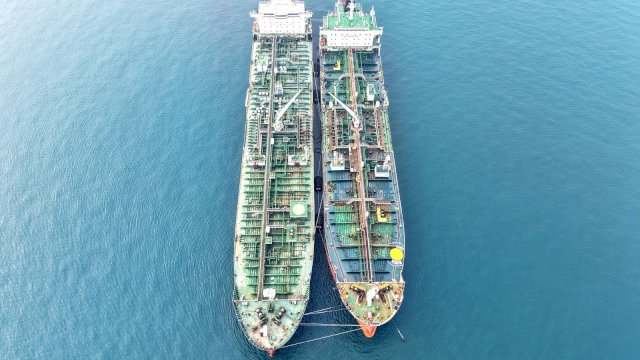 Pelindo Kembali Hadirkan Layanan Ship-to-Ship di Nipa Batam