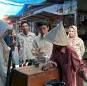 PLUT Sulsel Jemput Bola Sosialisasikan Sertifikasi Halal Gratis di Pasar Tradisional Makassar