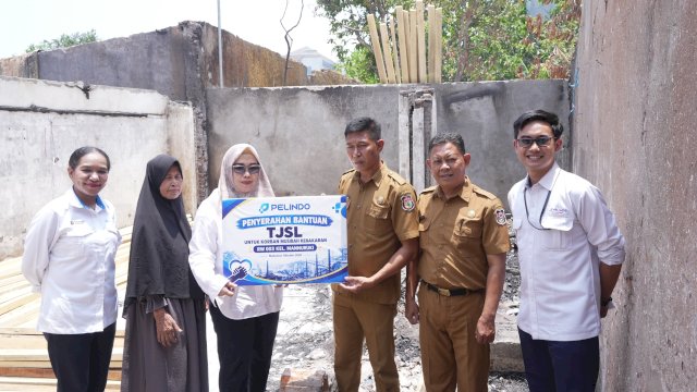 Pelindo Regional 4 Salurkan Bantuan Material untuk Korban Kebakaran di Mannuruki