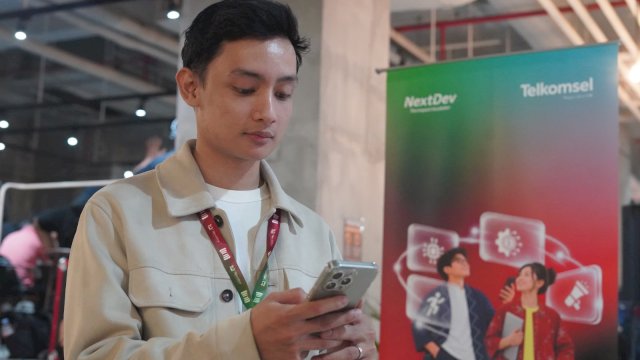 Naufal Fayyadh, lulusan Manajemen Universitas Hasanuddin tahun 2025 pendiri Kodeka Labs.