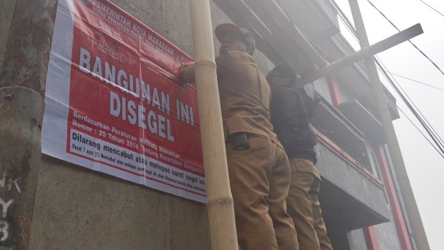 Belum Kantongi PBG, Rumah Kost di Manggala Disegel Distaru