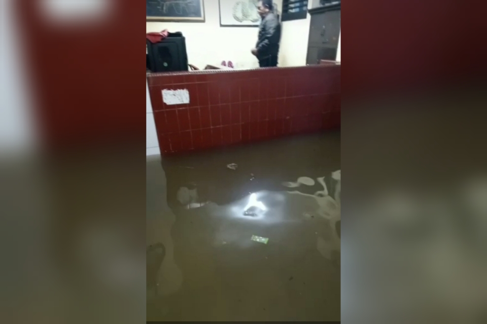 Kondisi Mapolsek Ujung Tanah yang terendam air (ist)
